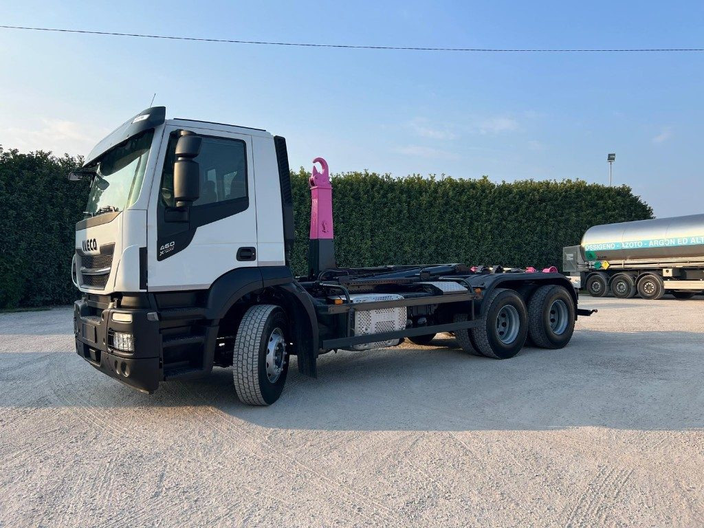 IVECO STRALIS 460 X-WAY USATO SCARRABILE 6X4 - Camion cu cârlig: Foto 2 IVECO STRALIS 460 X-WAY USATO SCARRABILE 6X4 - Camion cu cârlig: Foto 2
