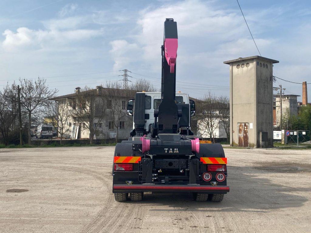 IVECO TRAKKER T-WAY AD510 NUOVO SCARRABILE - Camion cu cârlig: Foto 4 IVECO TRAKKER T-WAY AD510 NUOVO SCARRABILE - Camion cu cârlig: Foto 4