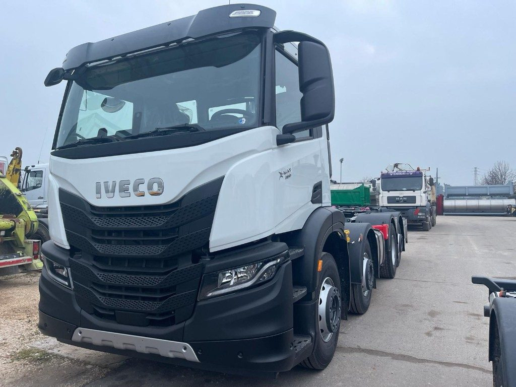 IVECO X-WAY AD350X480YPS SCARRABILE NUOVO - Camion cu cârlig: Foto 1 IVECO X-WAY AD350X480YPS SCARRABILE NUOVO - Camion cu cârlig: Foto 1