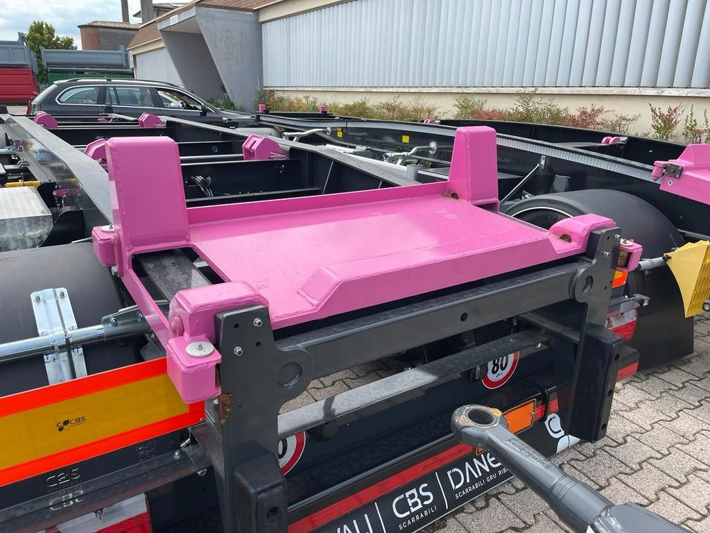 RIMORCHIO CBS NUOVO SCARRABILE - Remorcă abroll/ Skiploader: Foto 5 RIMORCHIO CBS NUOVO SCARRABILE - Remorcă abroll/ Skiploader: Foto 5