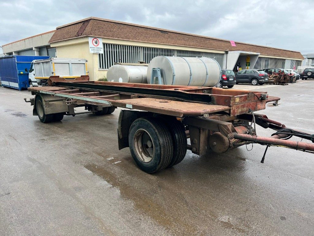 VIBERTI RIMORCHIO VIBERTI SCARRABILE PNEUMATICO - Remorcă abroll/ Skiploader: Foto 2 VIBERTI RIMORCHIO VIBERTI SCARRABILE PNEUMATICO - Remorcă abroll/ Skiploader: Foto 2