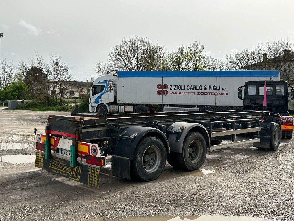 Remorcă abroll/ Skiploader ZORZI RIMORCHIO ZORZI 26R070 SCARRABILE BALESTRATO: Foto 7 Remorcă abroll/ Skiploader ZORZI RIMORCHIO ZORZI 26R070 SCARRABILE BALESTRATO: Foto 7