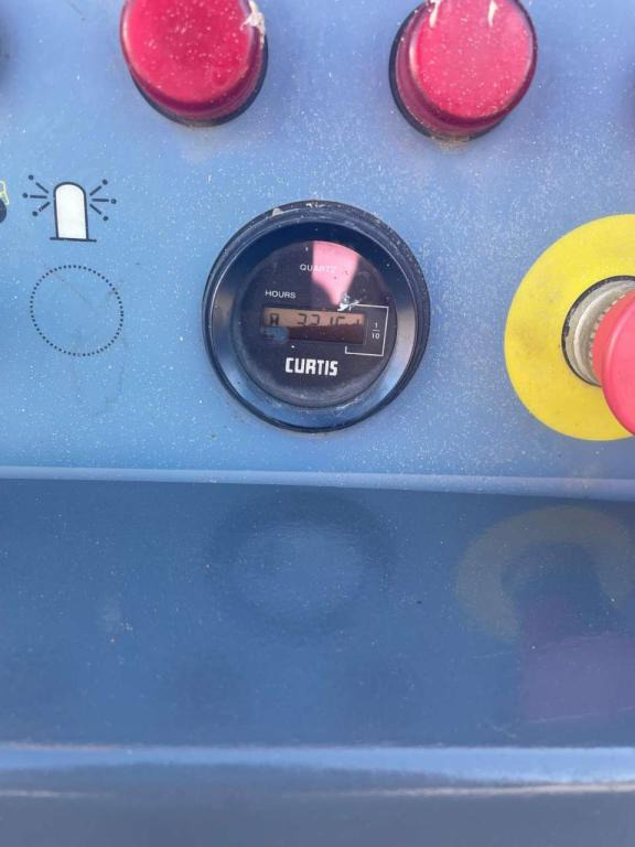 Haulotte COMPACT 12DX - Platforma foarfeca: Foto 4 Haulotte COMPACT 12DX - Platforma foarfeca: Foto 4