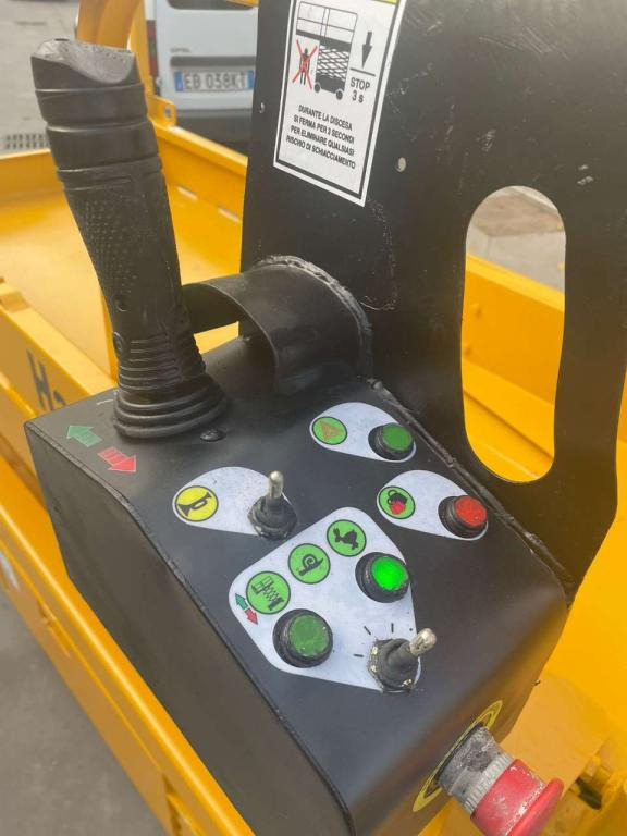 Haulotte OPTIMUM 8 - Platforma foarfeca: Foto 2 Haulotte OPTIMUM 8 - Platforma foarfeca: Foto 2