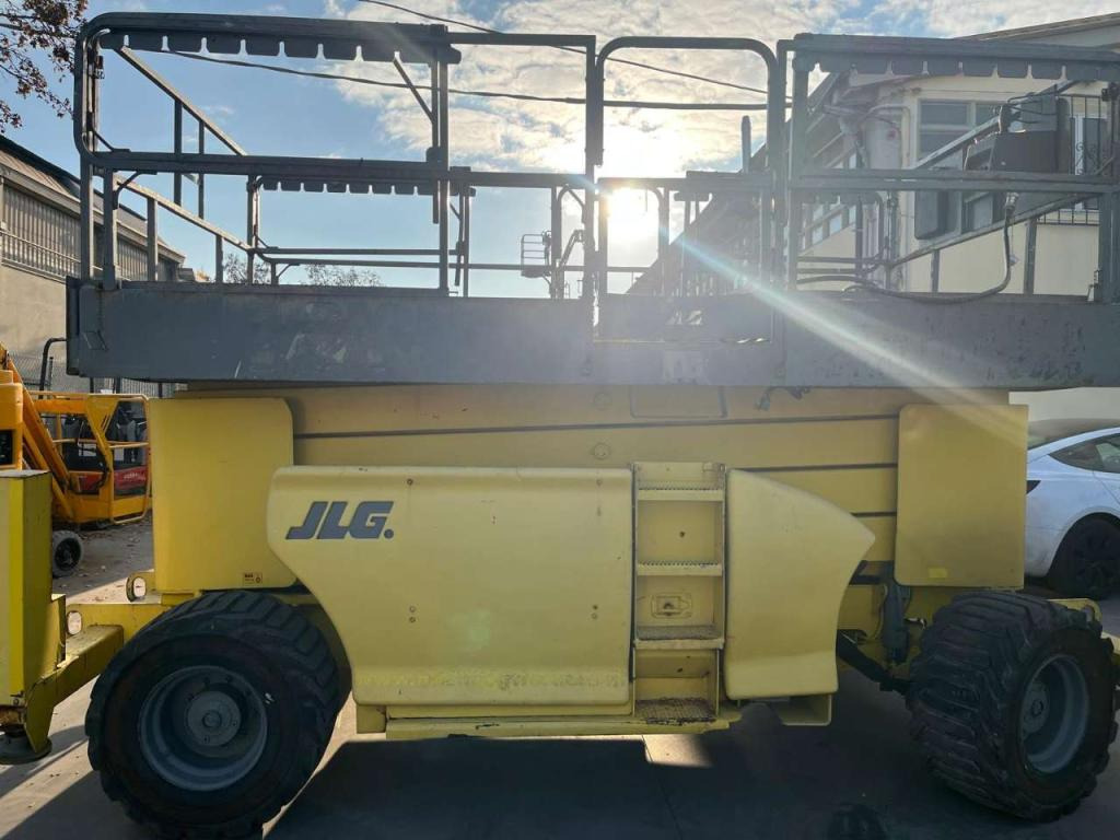 JLG 4394RT - Platforma foarfeca: Foto 3 JLG 4394RT - Platforma foarfeca: Foto 3