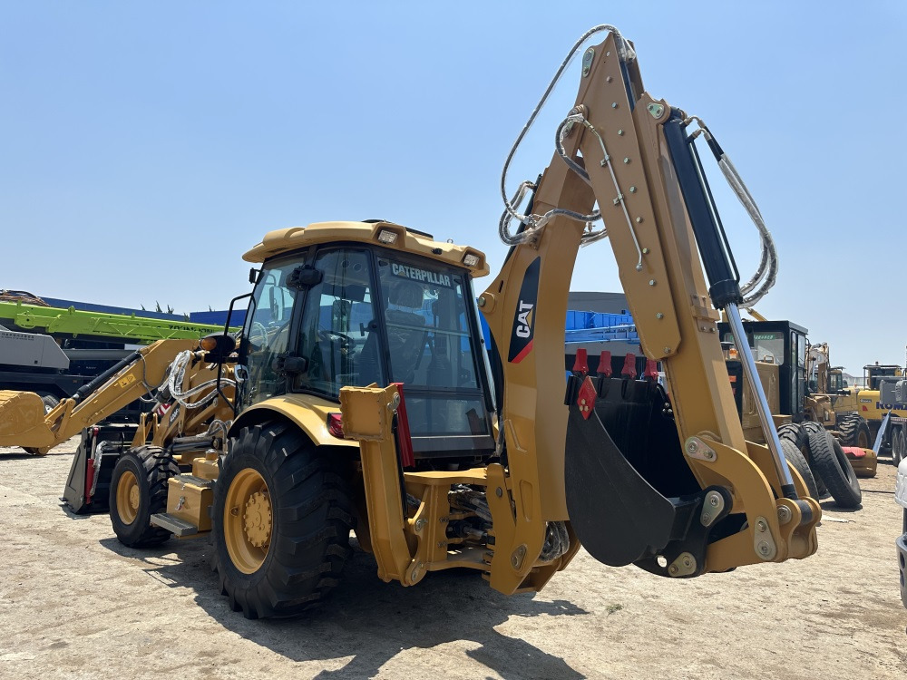 CATERPILLAR 420F 420f2 416e 428f 430F Used Backhoe Loader - Buldoexcavator: Foto 2 CATERPILLAR 420F 420f2 416e 428f 430F Used Backhoe Loader - Buldoexcavator: Foto 2