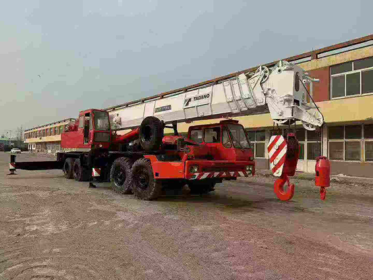 TADANO TG700E TG500E TL300E TL250E TG1000E 25ton 30ton 50ton 70ton 100ton - Automacara: Foto 1 TADANO TG700E TG500E TL300E TL250E TG1000E 25ton 30ton 50ton 70ton 100ton - Automacara: Foto 1
