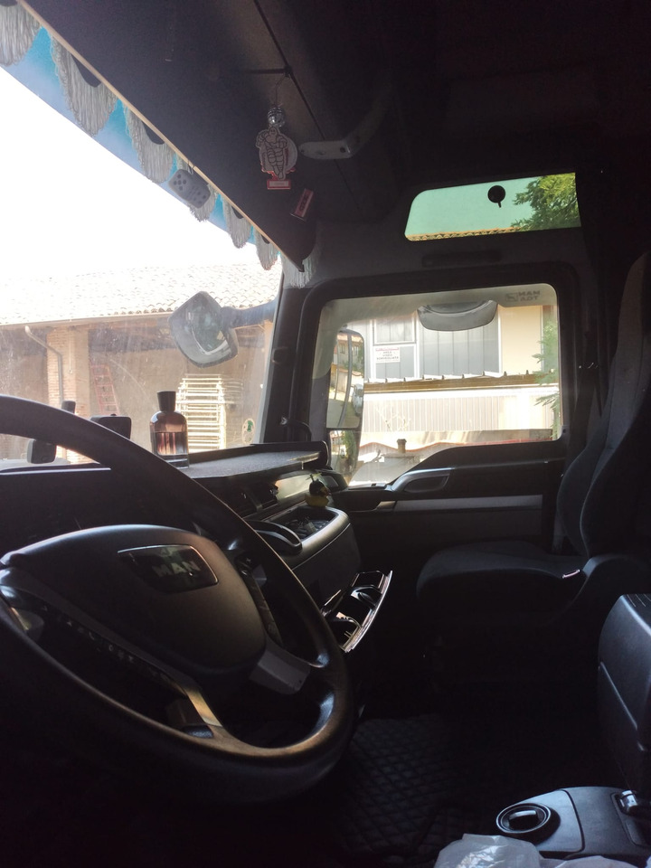 MAN TGX 18.440 - Cap tractor: Foto 5 MAN TGX 18.440 - Cap tractor: Foto 5