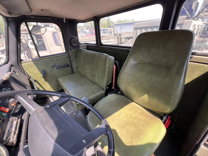 Camion, Camion cu macara pentru transport de utilaje grele Volvo N 10 6X6 - MANUMAT RECOVERY: Foto 7 Camion, Camion cu macara pentru transport de utilaje grele Volvo N 10 6X6 - MANUMAT RECOVERY: Foto 7