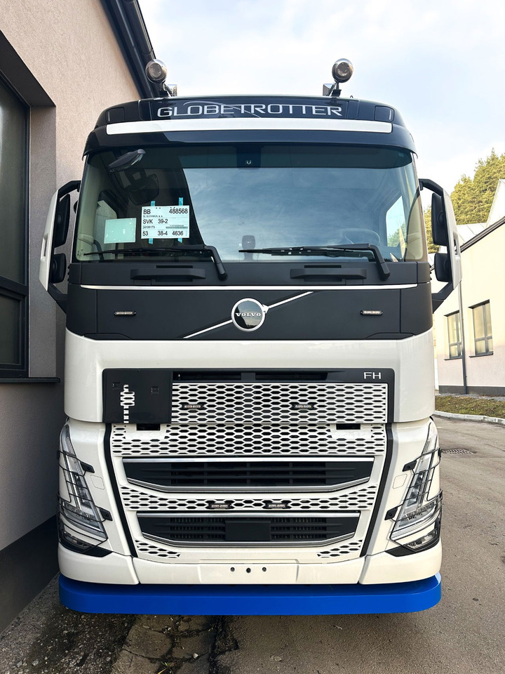 Volvo FH NEW ER4120 4 winches Volvo FH 540 8x4 WB5,6 - Maşină de tractare: Foto 2 Volvo FH NEW ER4120 4 winches Volvo FH 540 8x4 WB5,6 - Maşină de tractare: Foto 2