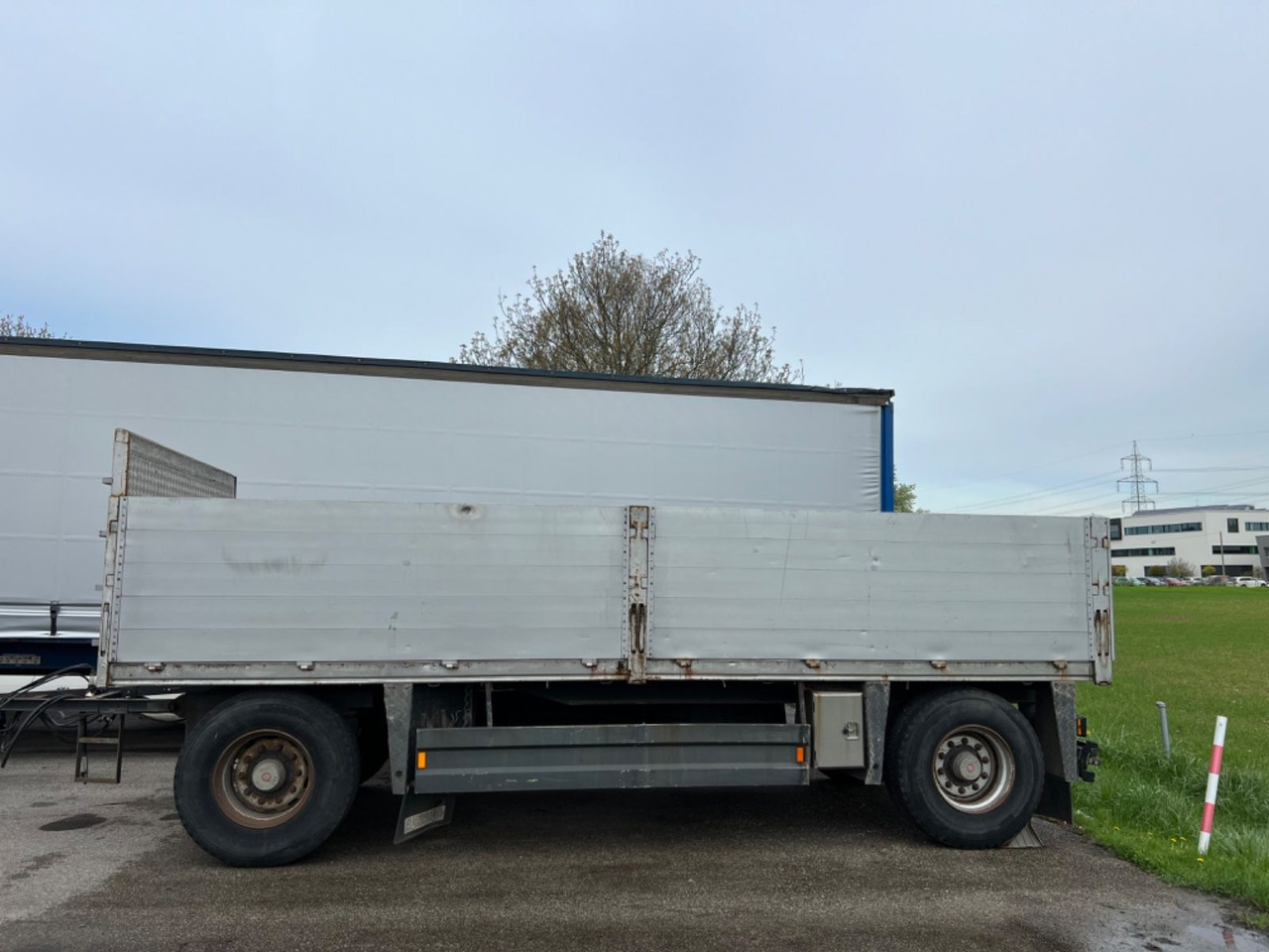 Schwarzmüller SCHEUWIMMER - Remorcă platformă: Foto 3 Schwarzmüller SCHEUWIMMER - Remorcă platformă: Foto 3