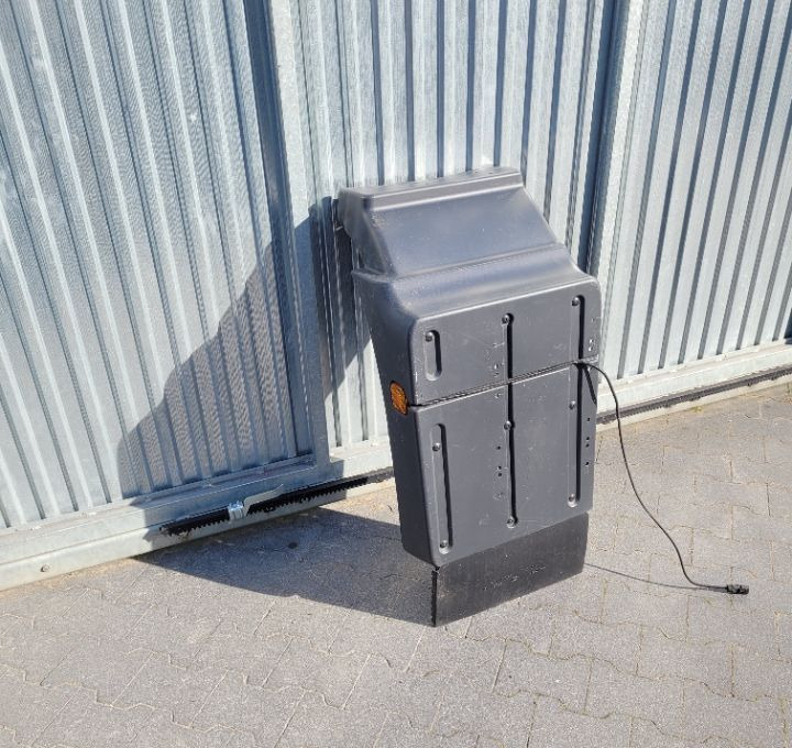 BLOTNIK MAN TGM LH NOWY ORYGINAL 81.61210-0521/0525 - Aripă pentru Camion: Foto 1 BLOTNIK MAN TGM LH NOWY ORYGINAL 81.61210-0521/0525 - Aripă pentru Camion: Foto 1