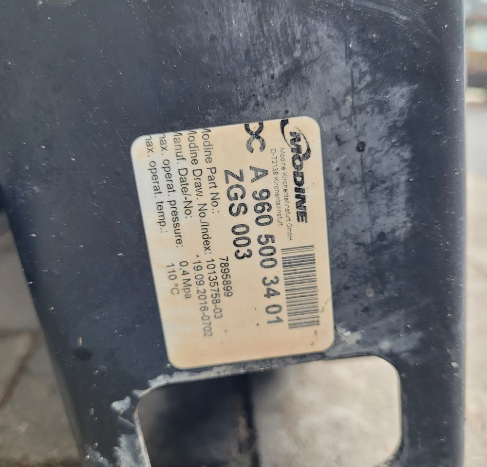 CHŁODNICA WODY MERCEDES ACTROS MP4 A9605003401 SZCZELNA CHWALIM116 - Radiator pentru Camion: Foto 3 CHŁODNICA WODY MERCEDES ACTROS MP4 A9605003401 SZCZELNA CHWALIM116 - Radiator pentru Camion: Foto 3