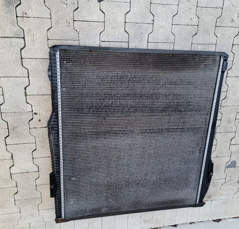 CHŁODNICA WODY SCANIA R 1781365 SZCZELNE ORYGINAŁ - Radiator pentru Camion: Foto 2 CHŁODNICA WODY SCANIA R 1781365 SZCZELNE ORYGINAŁ - Radiator pentru Camion: Foto 2