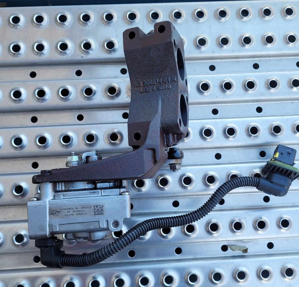 EGR PRZEPUSTNICA MAN TGX TGS NM KS200514-01R SPRAWNY CHWALIM116 - Răcitor EGR pentru Camion: Foto 1 EGR PRZEPUSTNICA MAN TGX TGS NM KS200514-01R SPRAWNY CHWALIM116 - Răcitor EGR pentru Camion: Foto 1