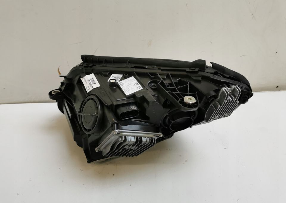 LAMPA PRZÓD MERCEDES C KLASA A 205 9061606 LIFT - Far: Foto 4 LAMPA PRZÓD MERCEDES C KLASA A 205 9061606 LIFT - Far: Foto 4