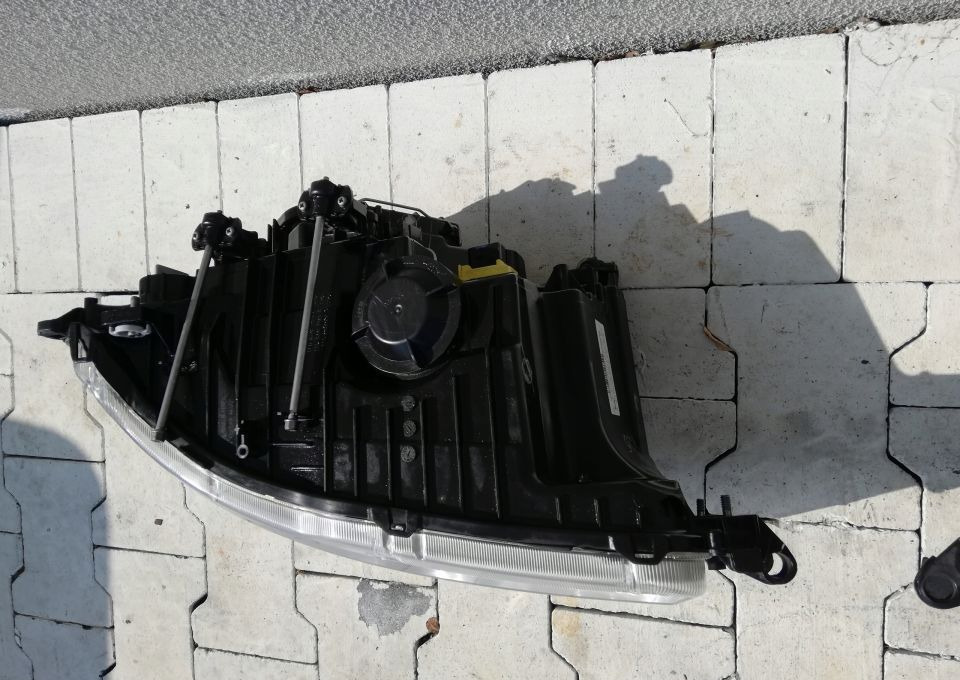 Lampy MERCEDES ACTROS Mp4 Antos ORYGINAŁ - Far pentru Camion: Foto 4 Lampy MERCEDES ACTROS Mp4 Antos ORYGINAŁ - Far pentru Camion: Foto 4