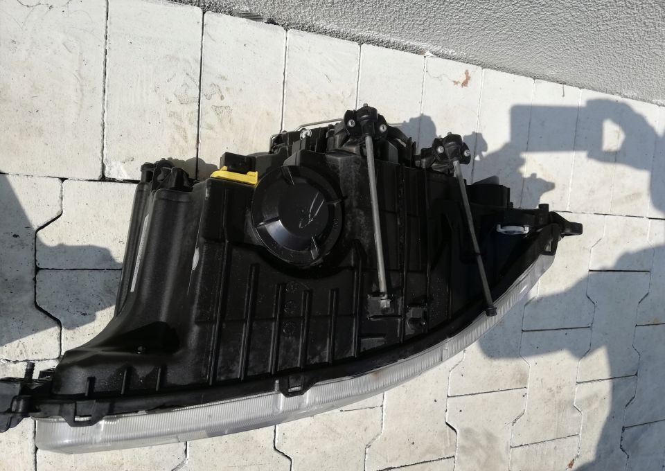 Lampy MERCEDES ACTROS Mp4 Antos ORYGINAŁ - Far pentru Camion: Foto 5 Lampy MERCEDES ACTROS Mp4 Antos ORYGINAŁ - Far pentru Camion: Foto 5