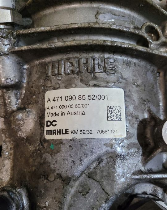 OBUDOWA FILTRA PALIWA ACTROS MP4 A4710908552/001 - Filtru de combustibil pentru Camion: Foto 2 OBUDOWA FILTRA PALIWA ACTROS MP4 A4710908552/001 - Filtru de combustibil pentru Camion: Foto 2