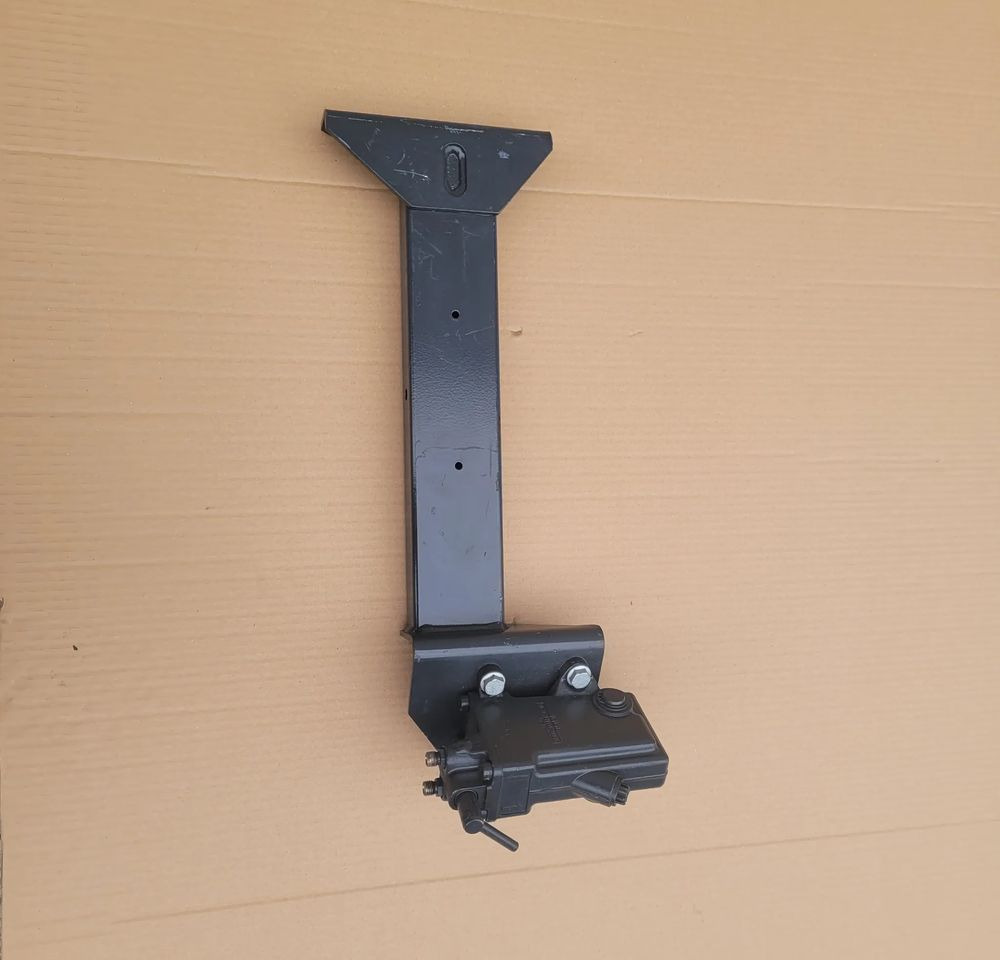 POMPKA PODNOSZENIA KABINY MERCEDES ATEGO NOWY ORYGINAŁ 0015530001 CHWALIM116 - Suspensie cabină pentru Camion: Foto 1 POMPKA PODNOSZENIA KABINY MERCEDES ATEGO NOWY ORYGINAŁ 0015530001 CHWALIM116 - Suspensie cabină pentru Camion: Foto 1