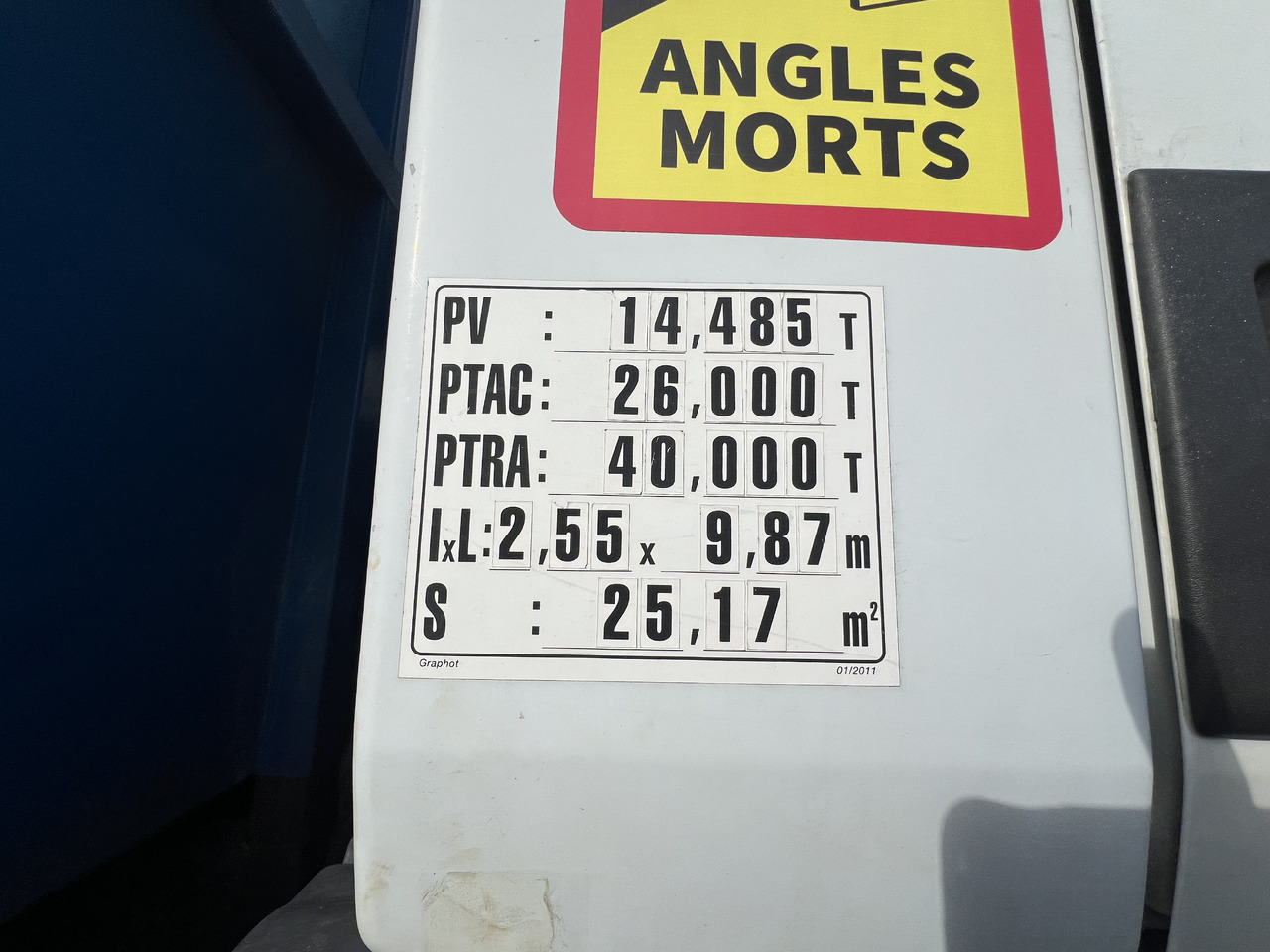 Renault kerax - Camion cu macara: Foto 5 Renault kerax - Camion cu macara: Foto 5