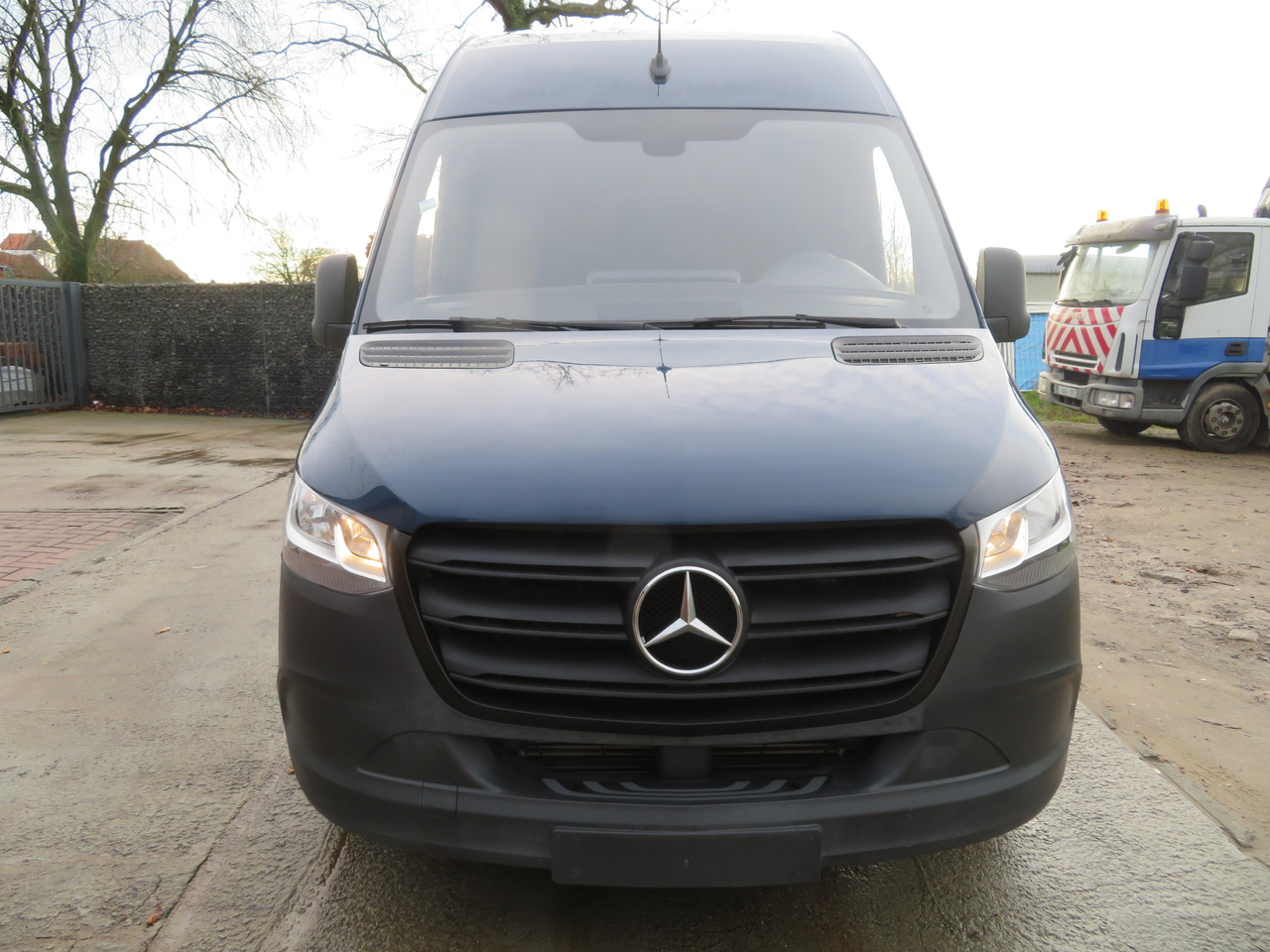 Mercedes-Benz Sprinter 311CDi - Dubă: Foto 2 Mercedes-Benz Sprinter 311CDi - Dubă: Foto 2