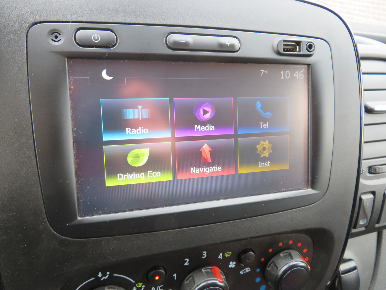 Autoutilitară compactă Opel Vivaro 1.6CDTI BI-Turbo - L1H1: Foto 13 Autoutilitară compactă Opel Vivaro 1.6CDTI BI-Turbo - L1H1: Foto 13