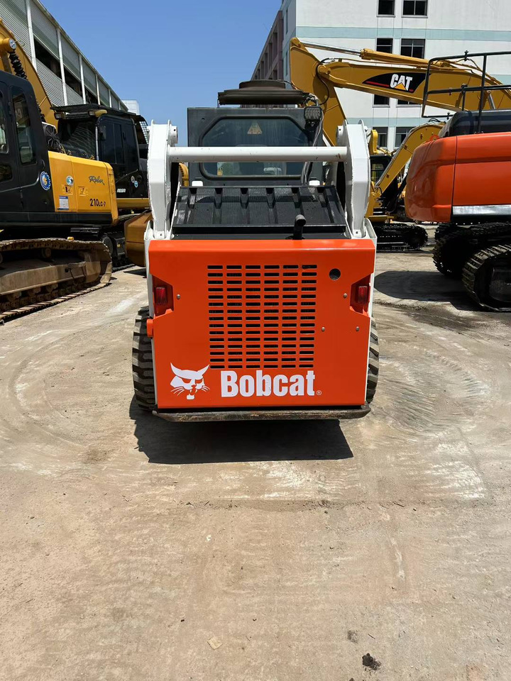 BOBCAT Skid Steer Loader S185 - Mini încărcător: Foto 5 BOBCAT Skid Steer Loader S185 - Mini încărcător: Foto 5