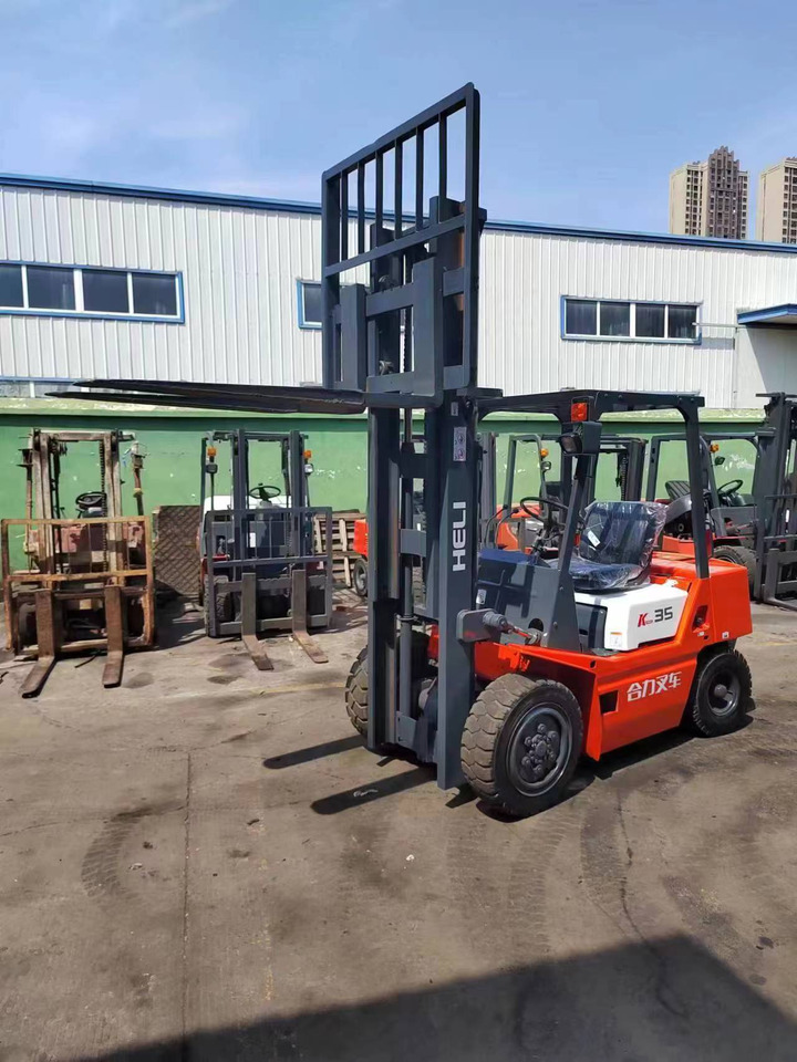 HELI 3.5Ton Forklift Click Here for Discount - Stivuitor diesel: Foto 1 HELI 3.5Ton Forklift Click Here for Discount - Stivuitor diesel: Foto 1