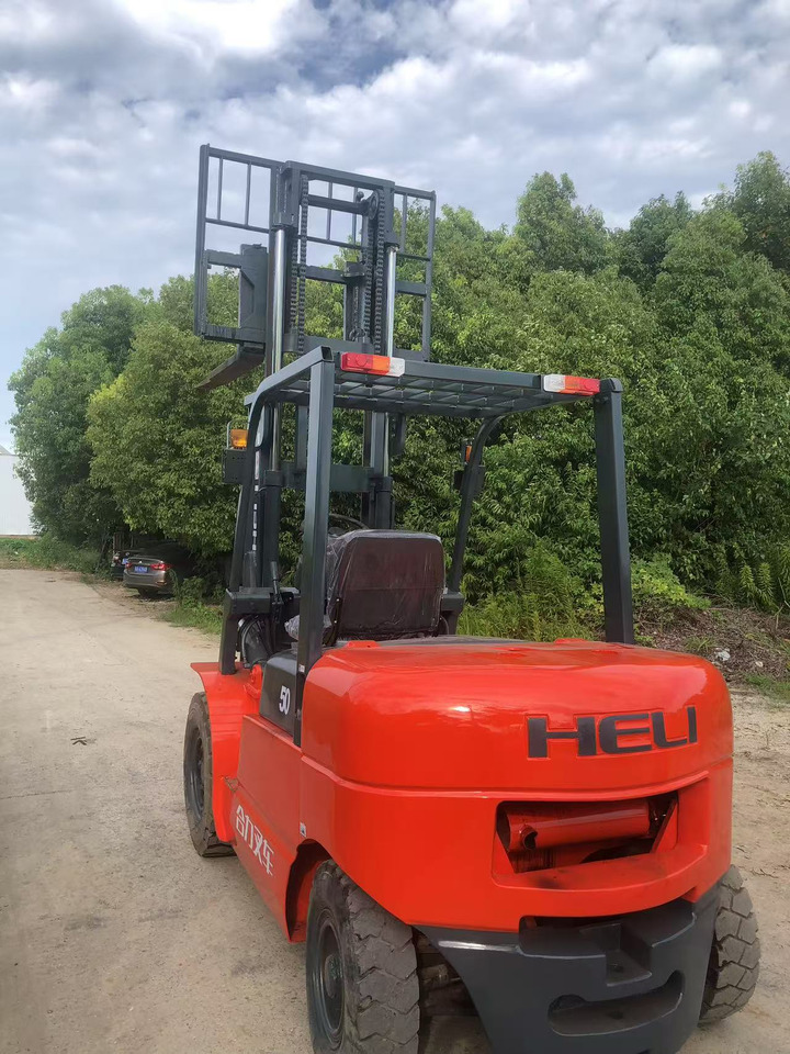 HELI 5Ton Forklift - Stivuitor diesel: Foto 3 HELI 5Ton Forklift - Stivuitor diesel: Foto 3