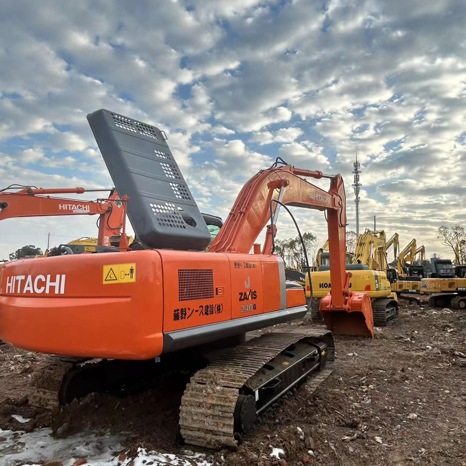 HITACHI ZX240 Excavator - Excavator pe şenile: Foto 5 HITACHI ZX240 Excavator - Excavator pe şenile: Foto 5