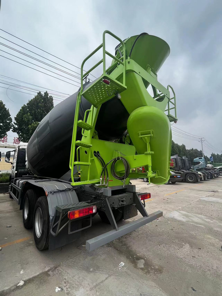 HOWO TX350 Cement Mixer Truck - Autobetonieră: Foto 4 HOWO TX350 Cement Mixer Truck - Autobetonieră: Foto 4