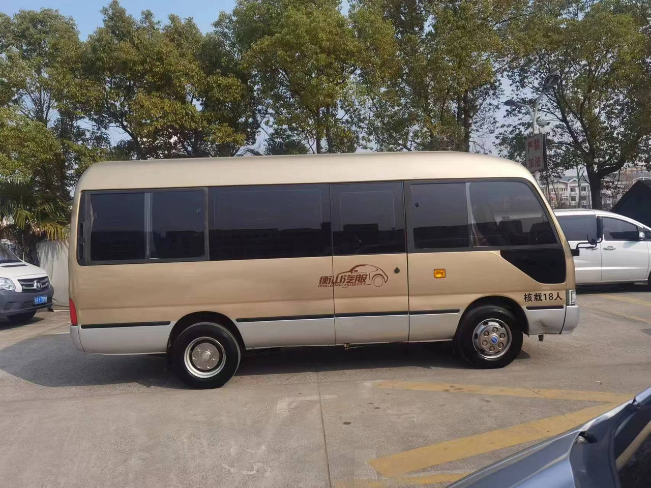 Higer 18-Seater Coach - Autocar: Foto 5 Higer 18-Seater Coach - Autocar: Foto 5