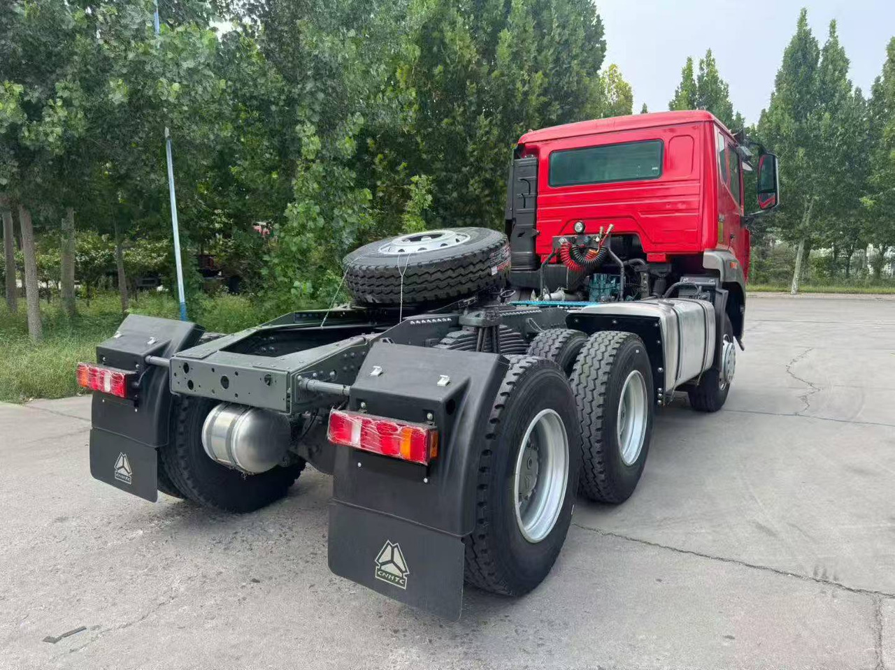 Howo Tractor Unit Click for Discount - Camion basculantă: Foto 5 Howo Tractor Unit Click for Discount - Camion basculantă: Foto 5
