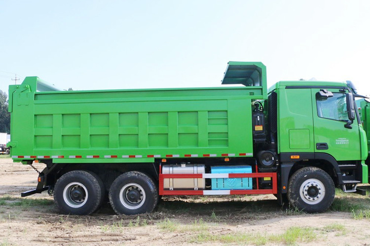 FOTON Foton 6x4 10 Wheeler Dump Truck for Sale in Jamaica - Camion basculantă: Foto 3 FOTON Foton 6x4 10 Wheeler Dump Truck for Sale in Jamaica - Camion basculantă: Foto 3