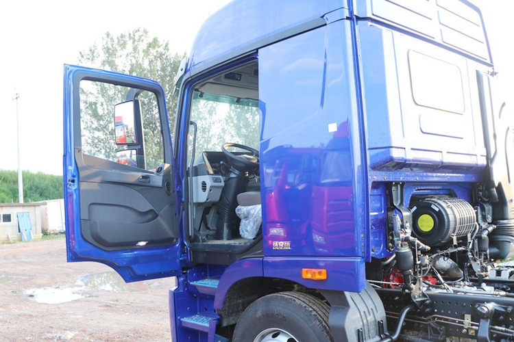 FOTON Foton 8x4 Tractor Head for Sale in Zambia - Camion şasiu: Foto 4 FOTON Foton 8x4 Tractor Head for Sale in Zambia - Camion şasiu: Foto 4