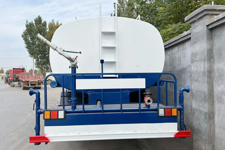 Howo Water Sprinkler Truck for Sale in Mali - Camion cisternă: Foto 3 Howo Water Sprinkler Truck for Sale in Mali - Camion cisternă: Foto 3