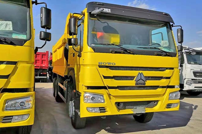 SINOTRUK Howo 400 10 Wheeler Dump Truck for Sale Price in Sierra Leone - Camion basculantă: Foto 1 SINOTRUK Howo 400 10 Wheeler Dump Truck for Sale Price in Sierra Leone - Camion basculantă: Foto 1