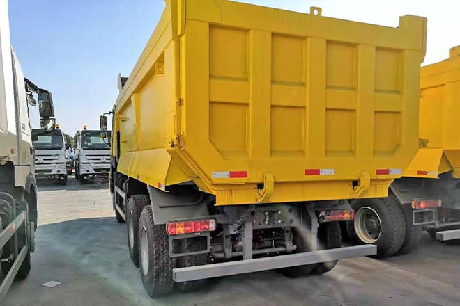SINOTRUK Howo 400 10 Wheeler Dump Truck for Sale Price in Sierra Leone - Camion basculantă: Foto 3 SINOTRUK Howo 400 10 Wheeler Dump Truck for Sale Price in Sierra Leone - Camion basculantă: Foto 3