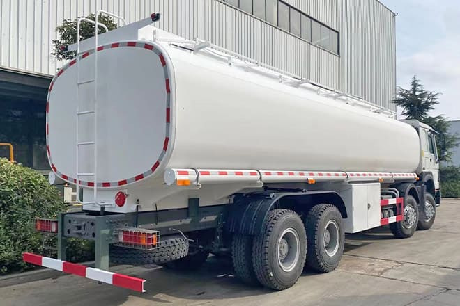 SINOTRUK Howo Stainless Steel Fuel Tanks for Trucks for Sale in Paraguay - Camion cisternă: Foto 2 SINOTRUK Howo Stainless Steel Fuel Tanks for Trucks for Sale in Paraguay - Camion cisternă: Foto 2