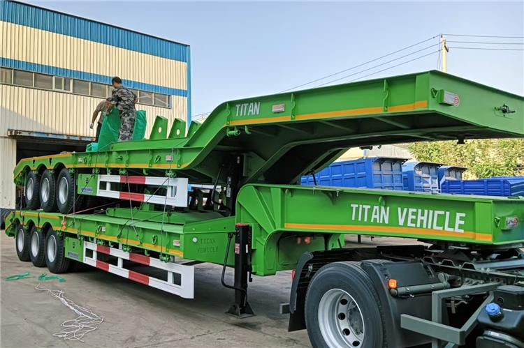 TITAN 80 Ton Equal Width Low Bed Truck Trailer for Sale In Ghana - Semiremorcă transport agabaritic: Foto 3 TITAN 80 Ton Equal Width Low Bed Truck Trailer for Sale In Ghana - Semiremorcă transport agabaritic: Foto 3