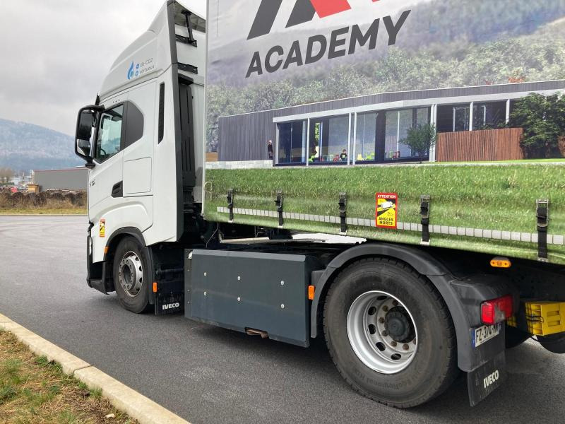 Iveco S-WAY 460 - Cap tractor: Foto 4 Iveco S-WAY 460 - Cap tractor: Foto 4