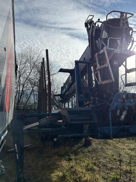 Diebolt grue avec grappin rotatif - Semiremorcă transport busteni: Foto 2 Diebolt grue avec grappin rotatif - Semiremorcă transport busteni: Foto 2