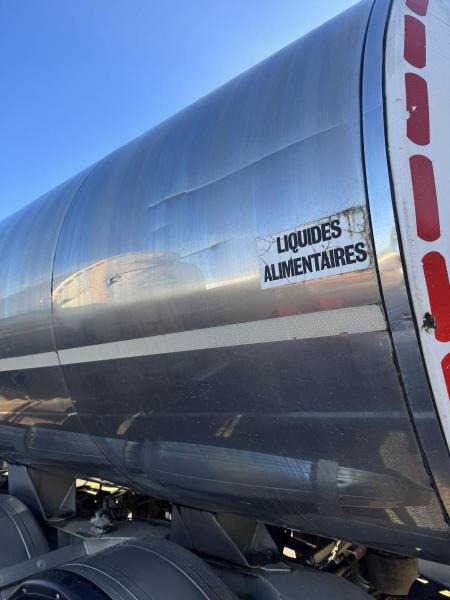 Eta - Semiremorcă cisternă: Foto 1 Eta - Semiremorcă cisternă: Foto 1