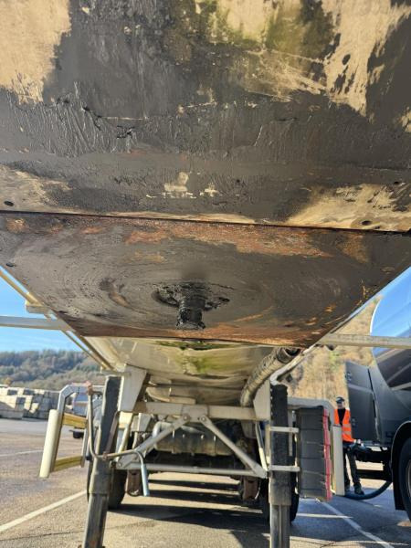 Eta - Semiremorcă cisternă: Foto 3 Eta - Semiremorcă cisternă: Foto 3