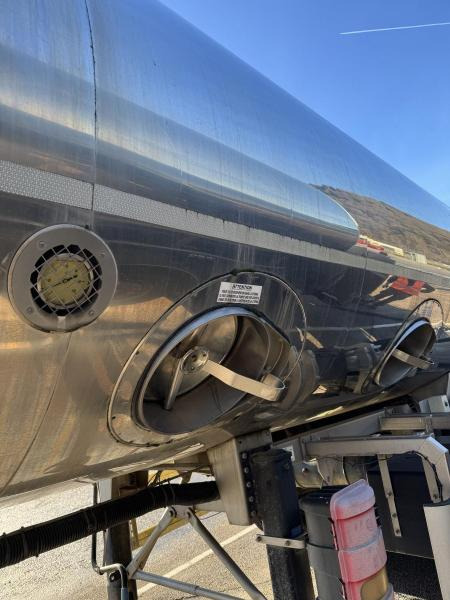 Eta - Semiremorcă cisternă: Foto 2 Eta - Semiremorcă cisternă: Foto 2