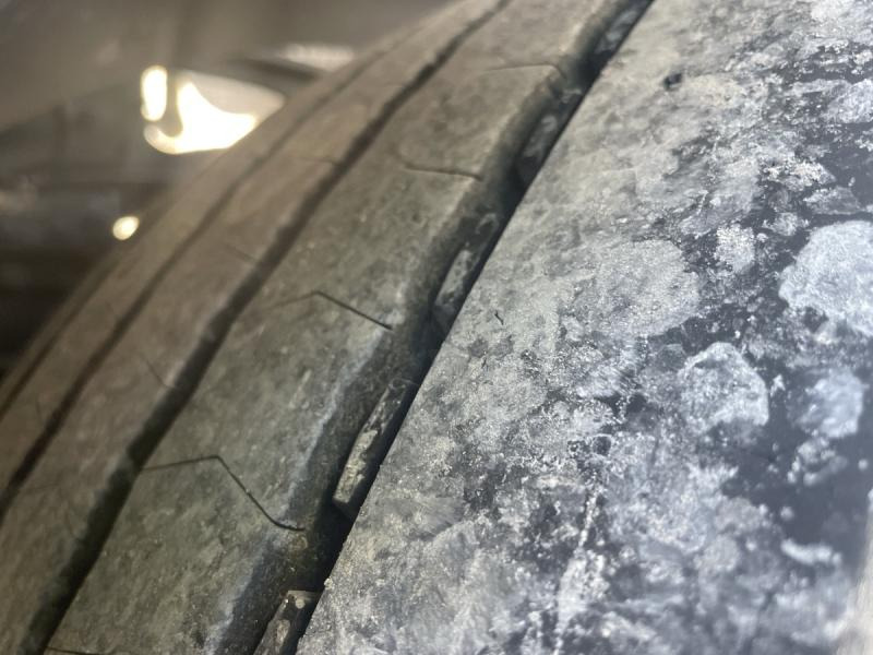 MAN TGS 35.480 - Camion cu prelată: Foto 3 MAN TGS 35.480 - Camion cu prelată: Foto 3