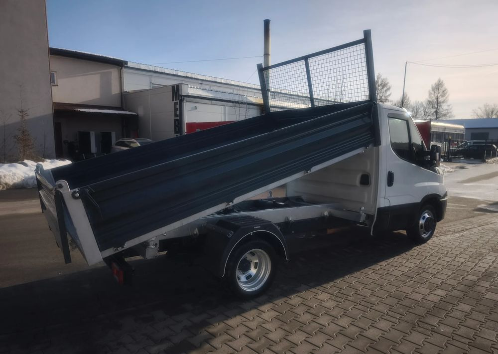 Iveco Daily 35c14 kipper wywrot wywrotka klima - Autoutilitară basculantă: Foto 4 Iveco Daily 35c14 kipper wywrot wywrotka klima - Autoutilitară basculantă: Foto 4