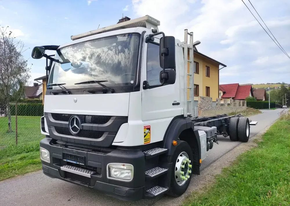 Mercedes-Benz AXOR 1829 rama do zabudowy blokada mostu - Camion şasiu: Foto 1 Mercedes-Benz AXOR 1829 rama do zabudowy blokada mostu - Camion şasiu: Foto 1
