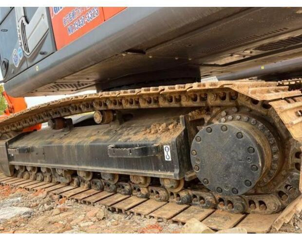 2023 Hitachi ZX240-3 - Excavator pe şenile: Foto 4 2023 Hitachi ZX240-3 - Excavator pe şenile: Foto 4